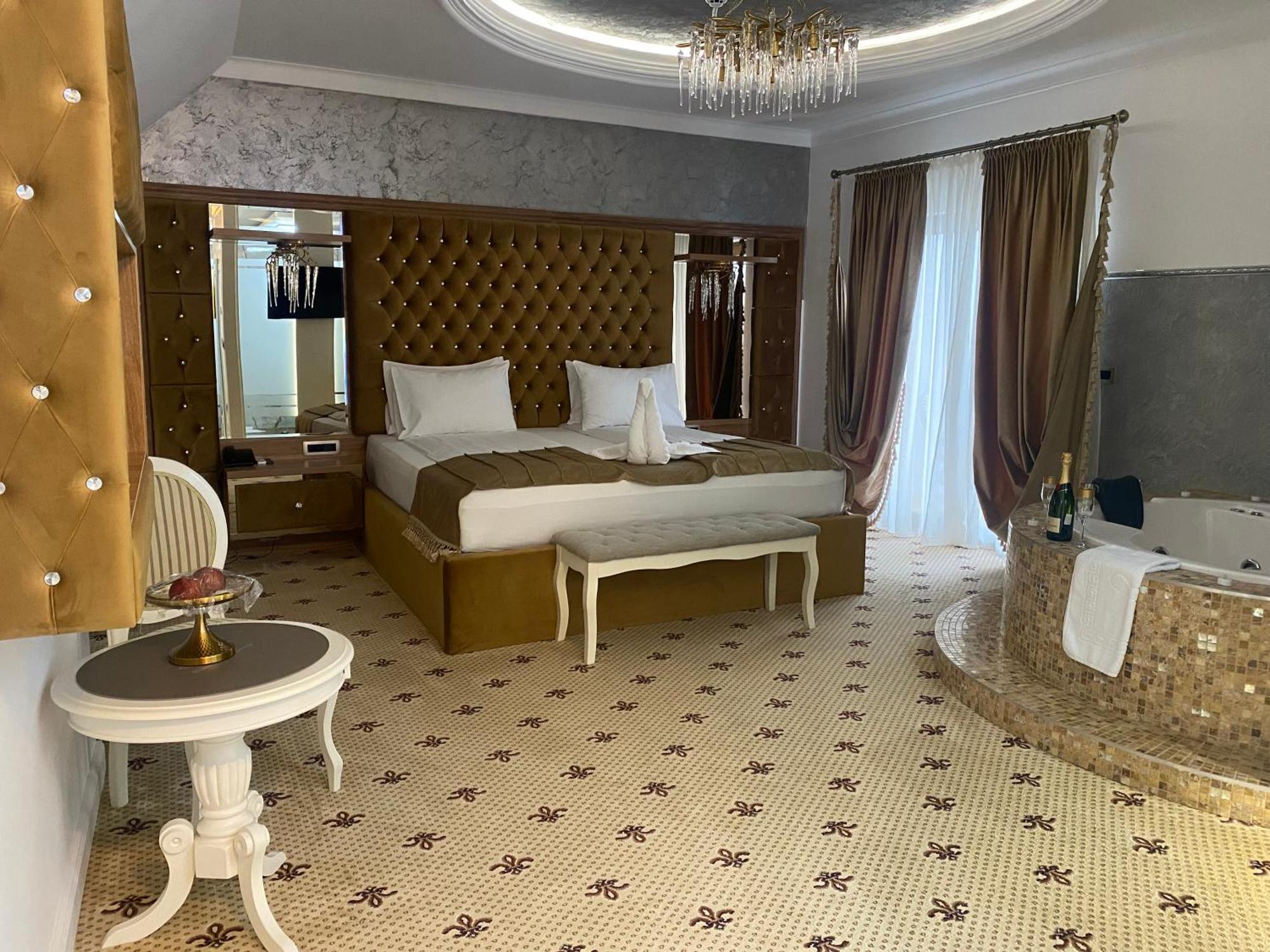 Vila Imperial One Luxury Boutique Hotel Făgăraş Exterior foto